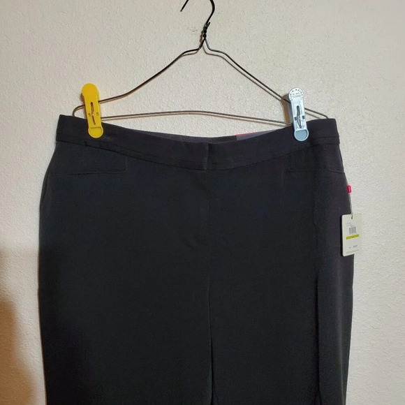 Rafaella Womens Curvy fit Pants Slim Leg Defined Waist Size 14P Black NWT - Picture 3 of 11